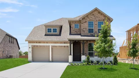 7240 White Flat Dr, Arlington, TX 76002