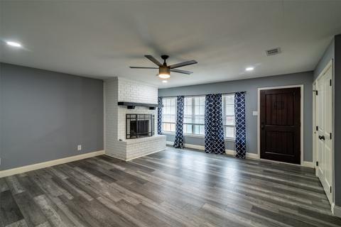 5728 Ammons St, Haltom City, TX 76117