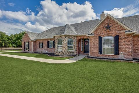 130 Tusk Ct, Weatherford, TX 76085