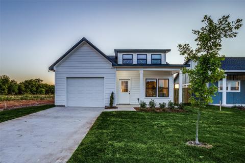 323 N Main St, Randolph, TX 75475