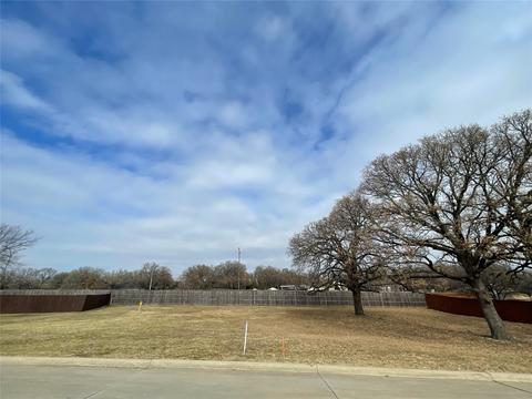 5404 Moorewood Dr, Arlington, TX 76017