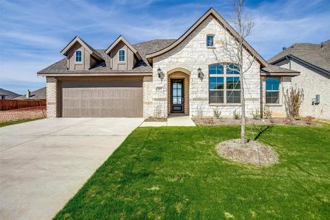 297 Resting Place Rd, Waxahachie, TX 75165