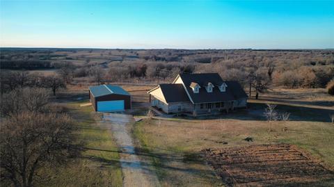 1214 Fm 1749, Forestburg, TX 76239