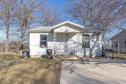1407 SE 11th St, Mineral Wells, TX 76067