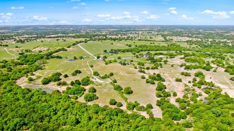 8450 W Hwy 199 #3, Springtown, TX 76082
