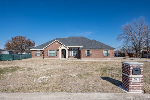 302 Pebble Creek Dr, Red Oak, TX 75154