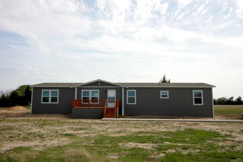 314 Fisher St, Bonham, TX 75418