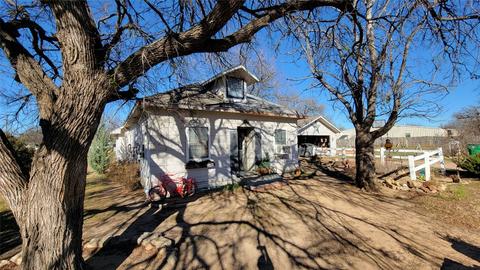 400 E Goodwin St, Bangs, TX 76823 photo 21