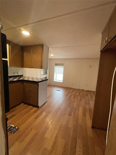 246 Nolan St, Tye, TX 79563 photo 6