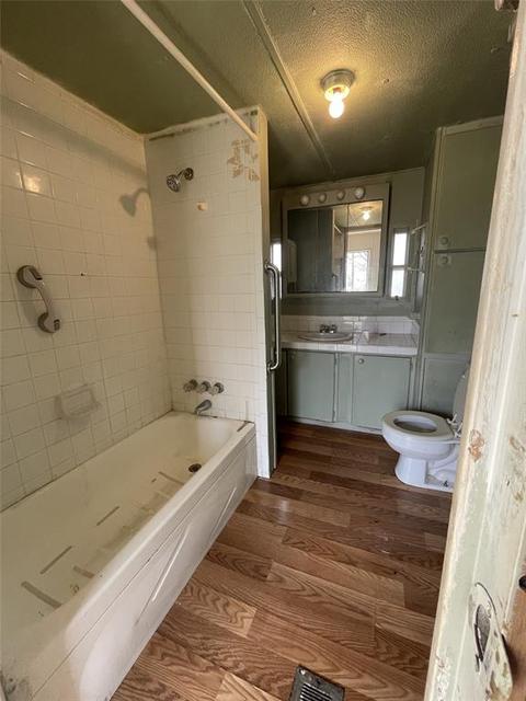246 Nolan St, Tye, TX 79563 photo 17