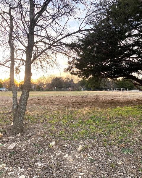 8015 Mask Dr, Dallas, TX 75241