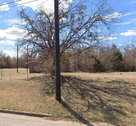 1213 N 1st St, Wichita Falls, TX 76306