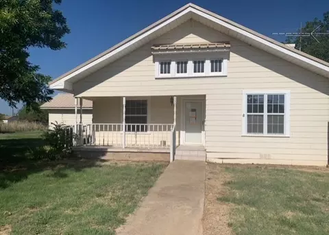 100 Grace St, Moran, TX 76464