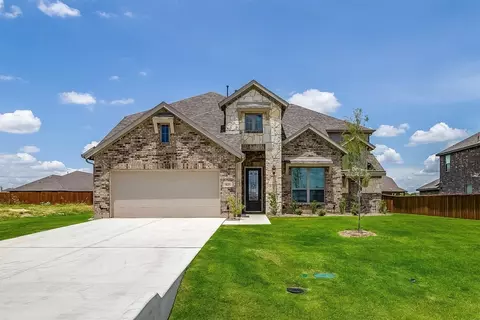 825 Wolf Springs Rd, Ferris, TX 75125