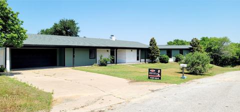 2408 Heritage Ct, Granbury, TX 76048