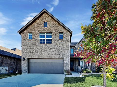 8868 Devonshire Dr, Fort Worth, TX 76131