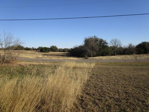 19087 White Bluff Dr, Whitney, TX 76692