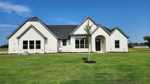 3000 Debbie Dr, Weatherford, TX 76087