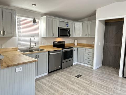 102 Birch St, Ector, TX 75439 photo 9