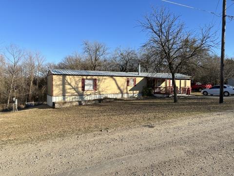 102 Birch St, Ector, TX 75439 photo 3