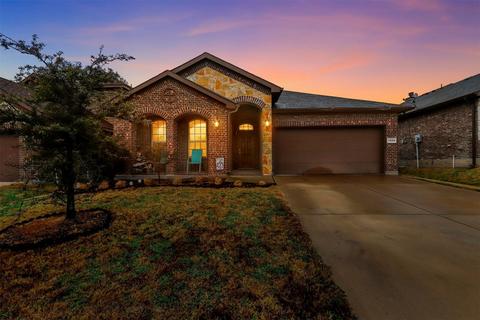 1229 Glen Ct, Weatherford, TX 76087