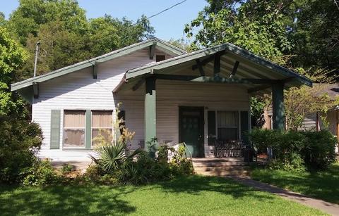 1326 S Walnut St, Sherman, TX 75090