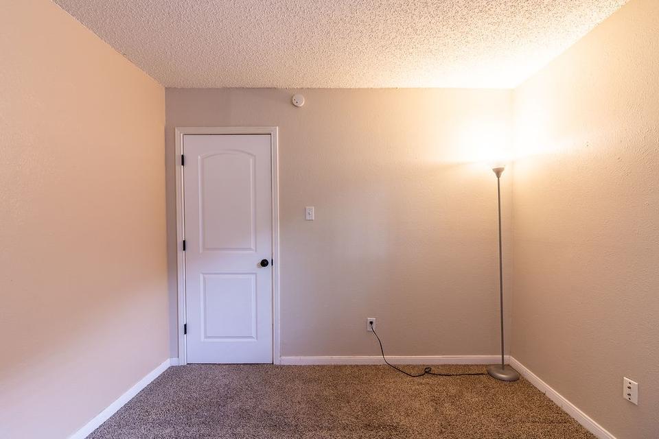  2422 Beverly Hills Ln, Mesquite, TX 75150 photo 15