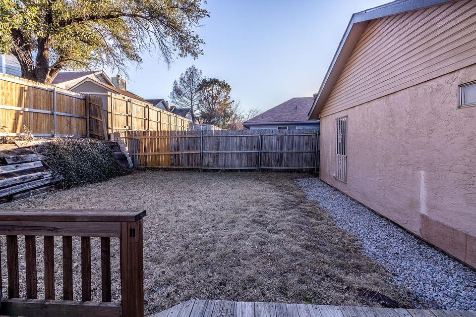  2422 Beverly Hills Ln, Mesquite, TX 75150 photo 28