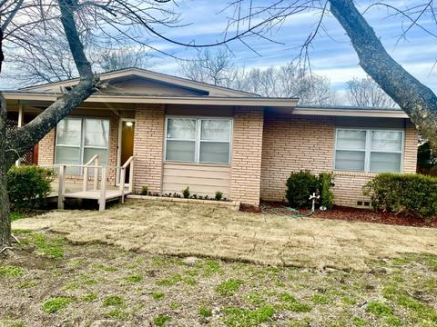 740 Pine St, Hurst, TX 76053