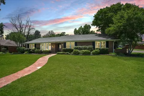 801 Holland Dr, Denison, TX 75020