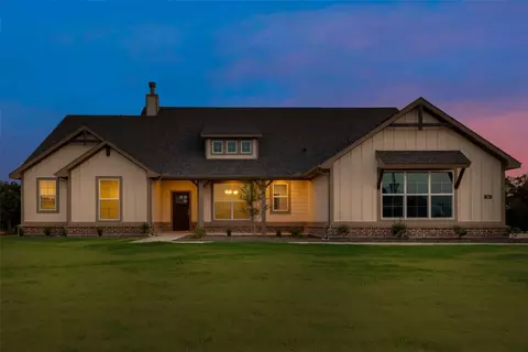 186 Chester Rd, Springtown, TX 76082