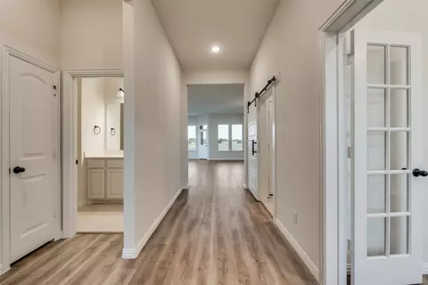 133 Chester Rd, Springtown, TX 76082 photo 9