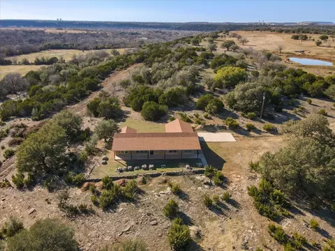 10800 Mitchell Bend Ct, Granbury, TX 76048