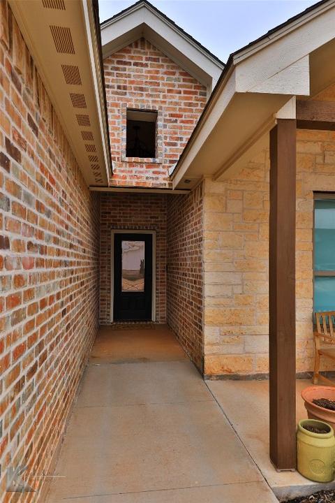 3326 Front Nine Dr, Abilene, TX 79606 photo 5