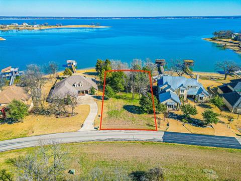 1221 The Shores Dr, Corsicana, TX 75109