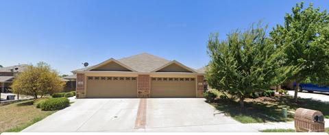 365 Armstrong Ln, Lavon, TX 75166