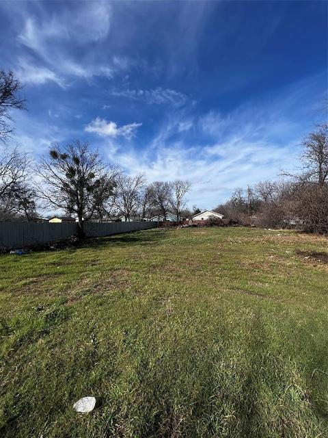 5821 Wilbarger St, Fort Worth, TX 76119