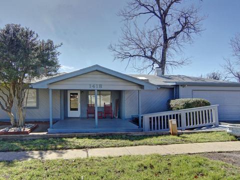 1418 Fort Worth Hwy, Weatherford, TX 76086