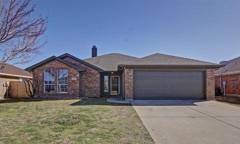 210 Adams Dr, Crowley, TX 76036