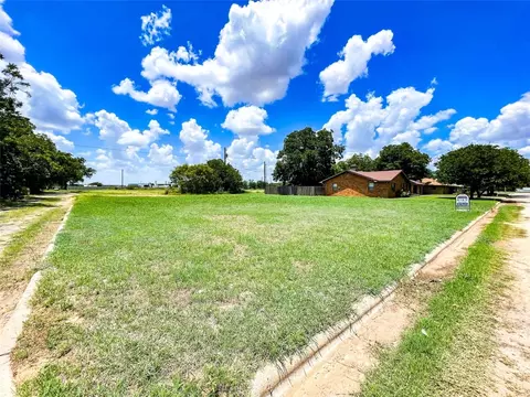 110 Avenue J E, Haskell, TX 79521 photo 4