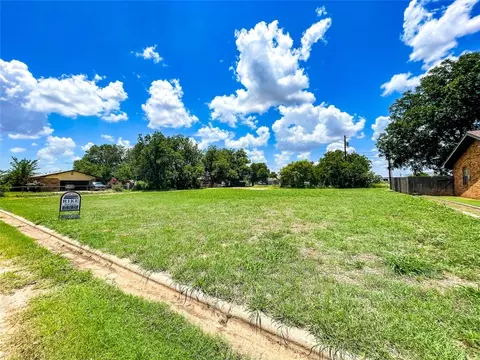 110 Avenue J E, Haskell, TX 79521 photo 2