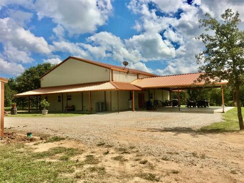 367 Keyes Rd, Sunset, TX 76270 photo 3