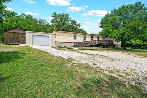216 Country Side Ct, Springtown, TX 76082