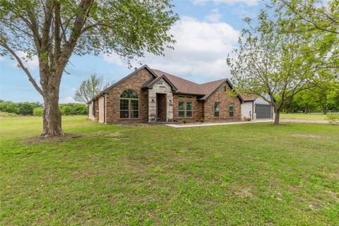 9113 Gregory Rd, Sanger, TX 76266