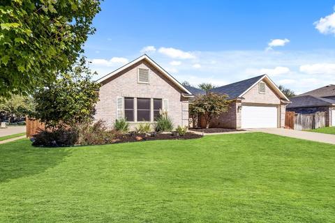 2000 Cassidy Ln, Corinth, TX 76210