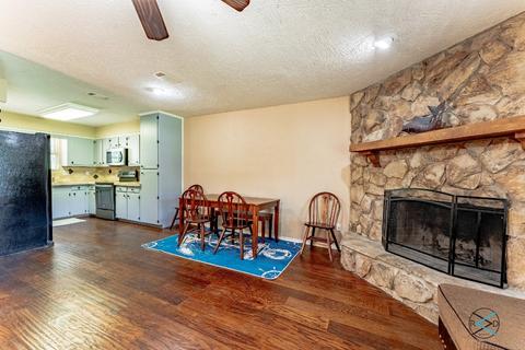 1310 Bora Bora St, Tool, TX 75143 photo 6