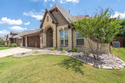 1228 Woodlawn Ave, Burleson, TX 76028