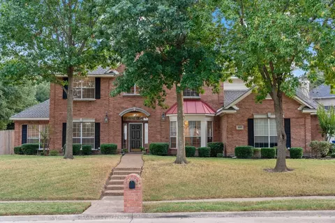 2520 Cambridge Dr, Heath, TX 75032