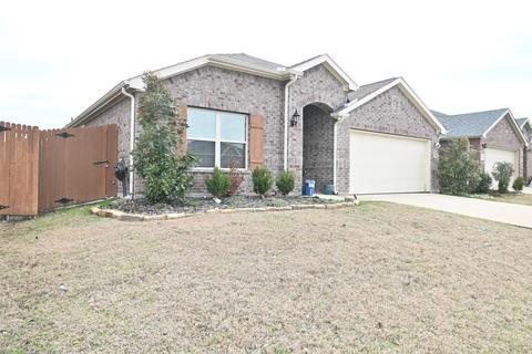2034 Shawnee Trl, Heartland, TX 75126