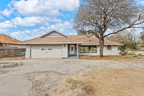 11996 Younger Ct, Azle, TX 76020